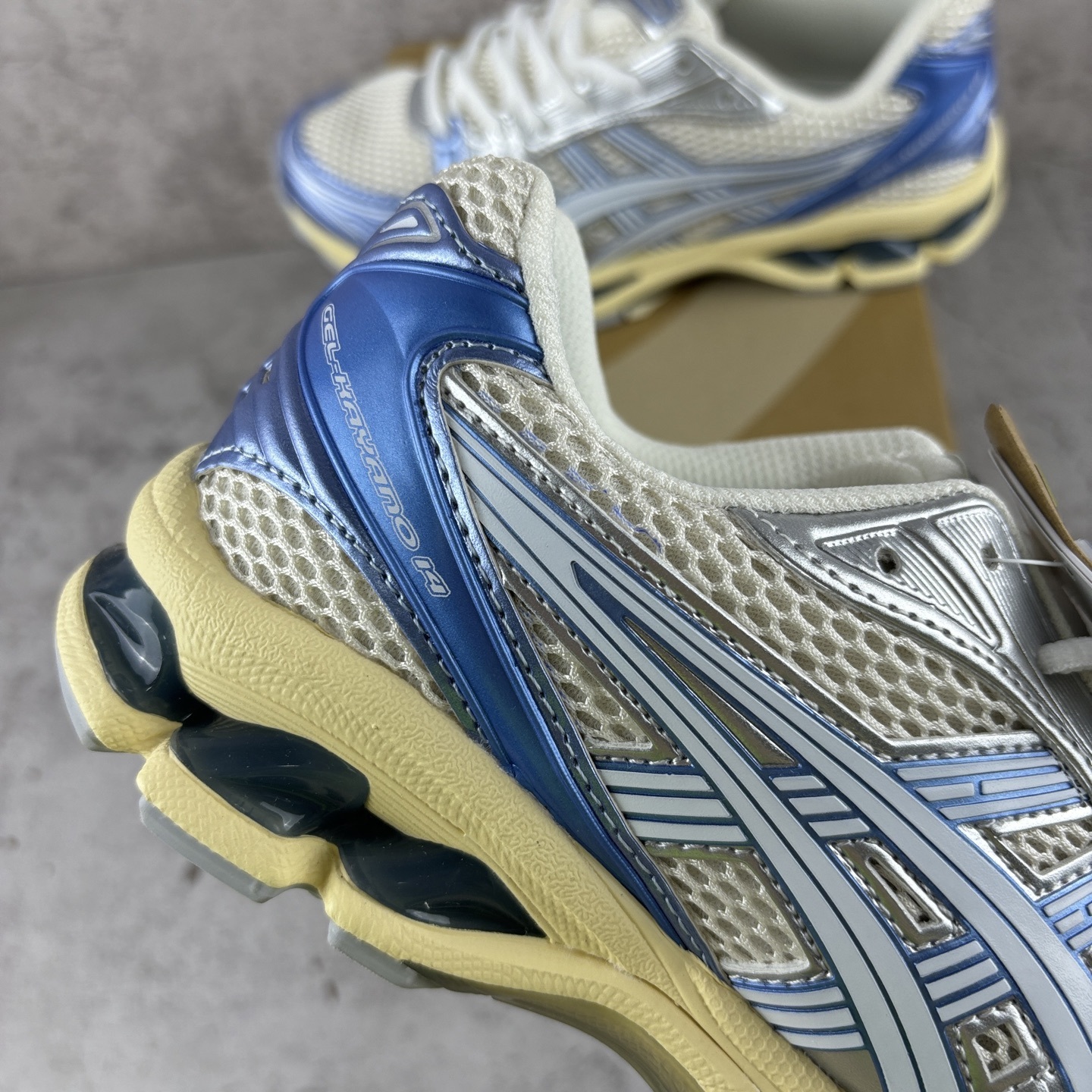 ASICS Gel-Kayano 14 1202A537-102 4