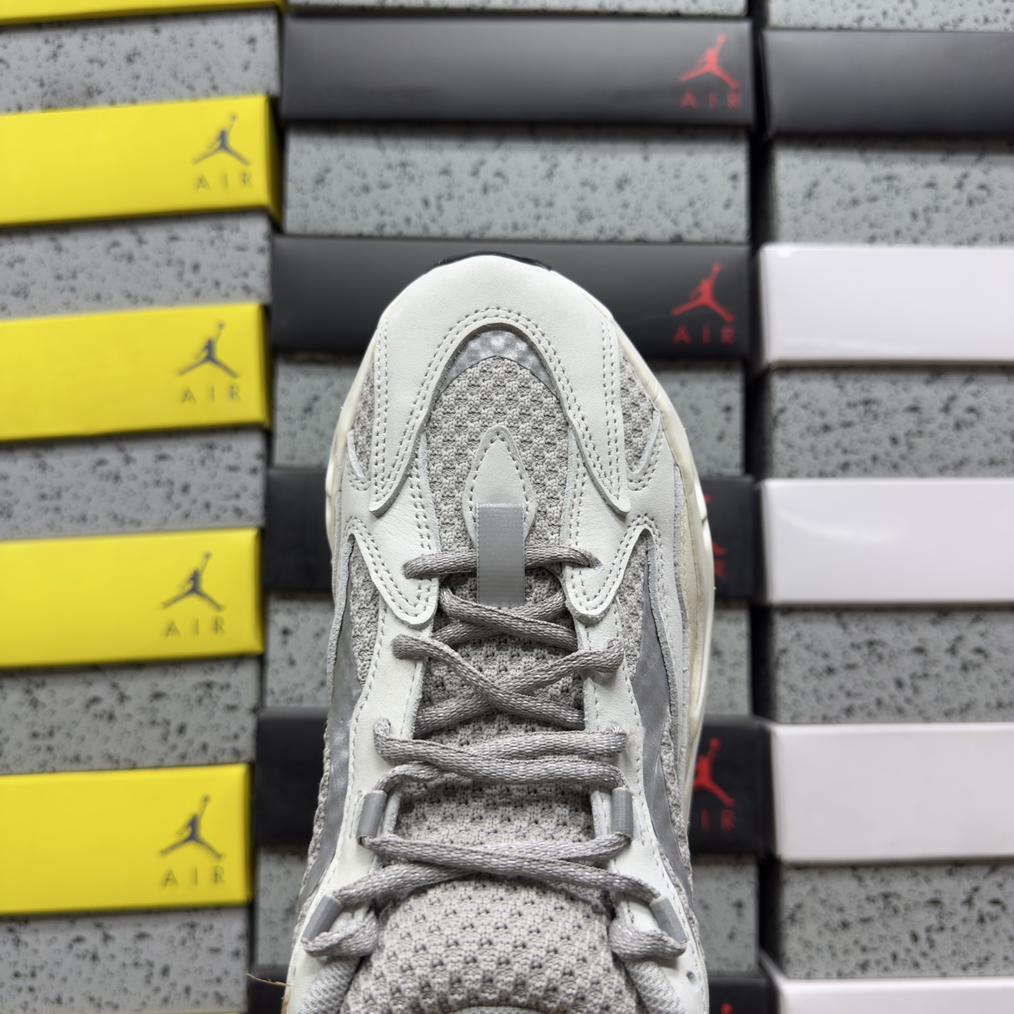 Adidas Yeezy 700v2 EF2829 3