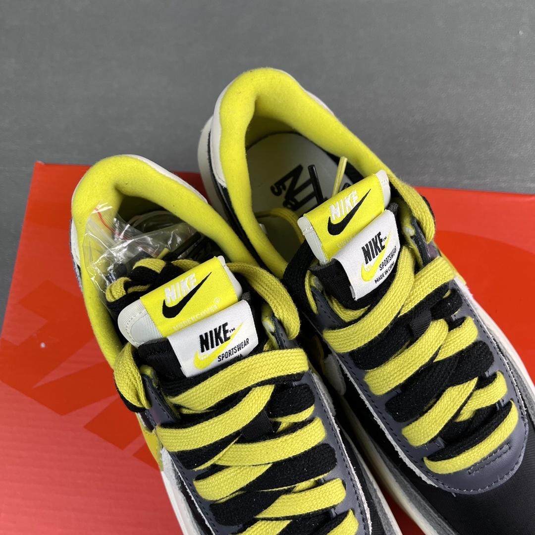 Nike SACAI x NK DH4877-001 2
