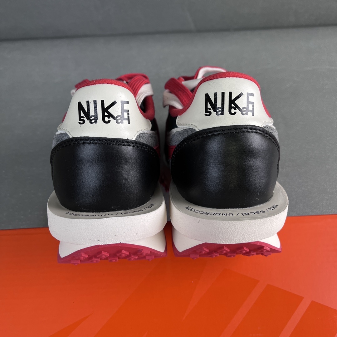 Nike SACAI x NK DJ4877-300 2