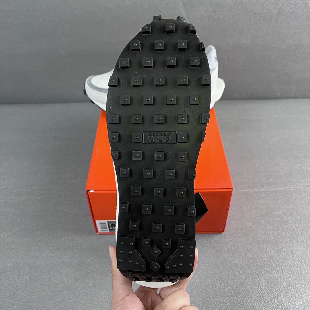 Nike SACAI x NK BV0073-100 4