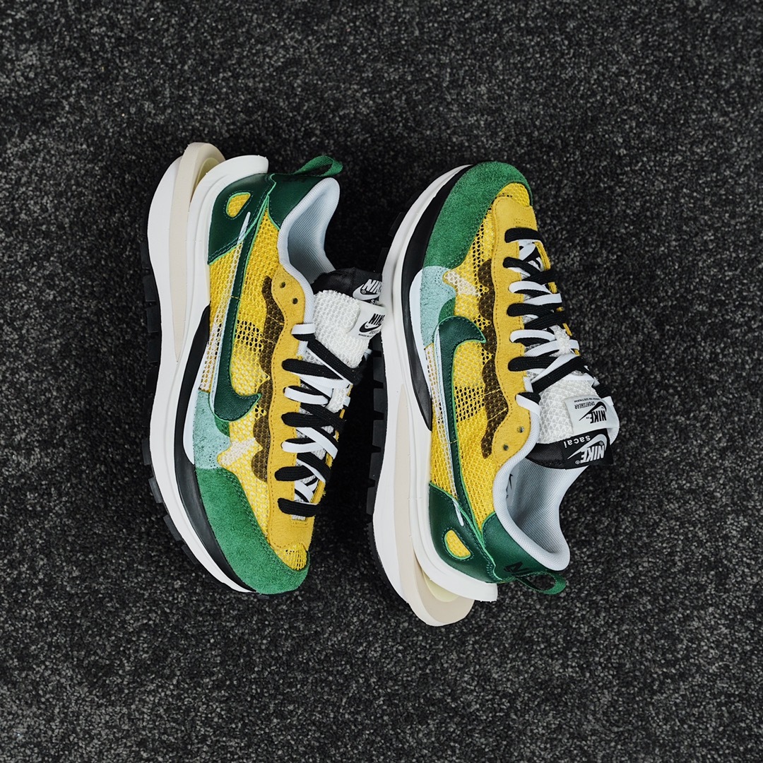 Nike SACAI x NK CV1363-700 4
