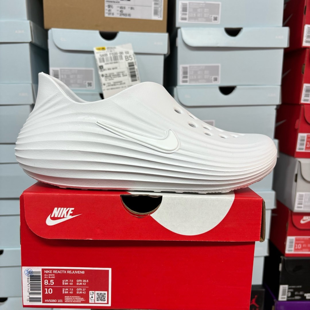 Nike ReactX Rejuven8 HV5060-101