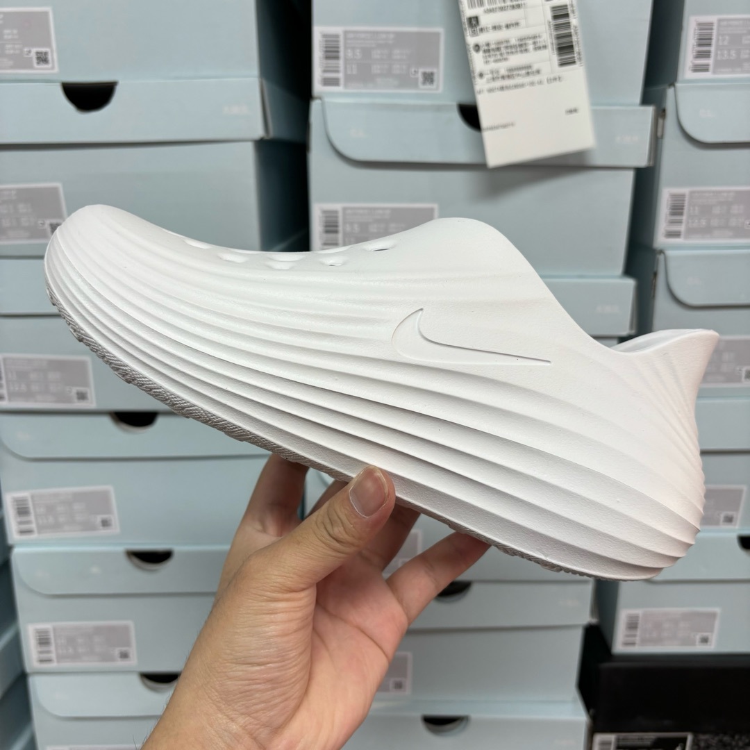 Nike ReactX Rejuven8 HV5060-101 3
