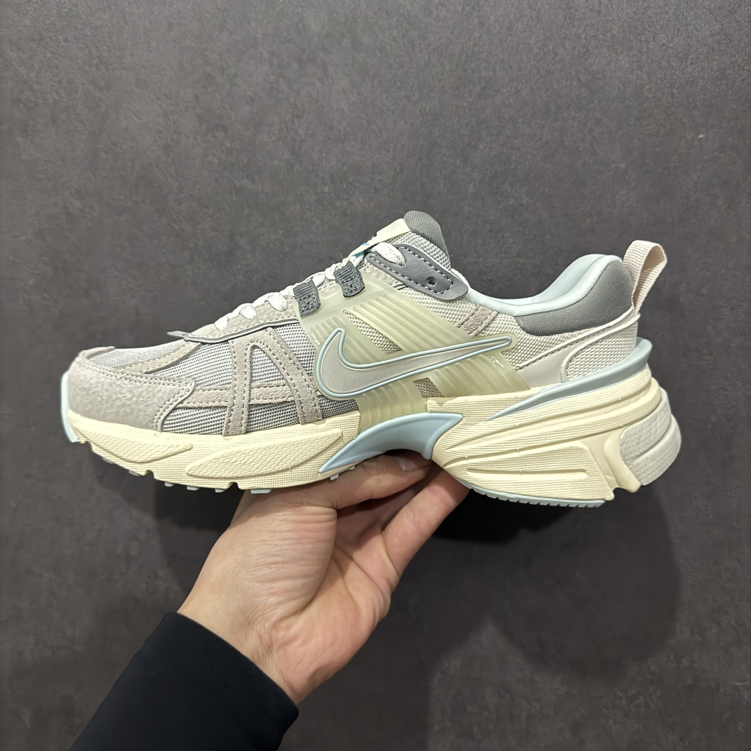 Nike V2K FZ3596-072 2