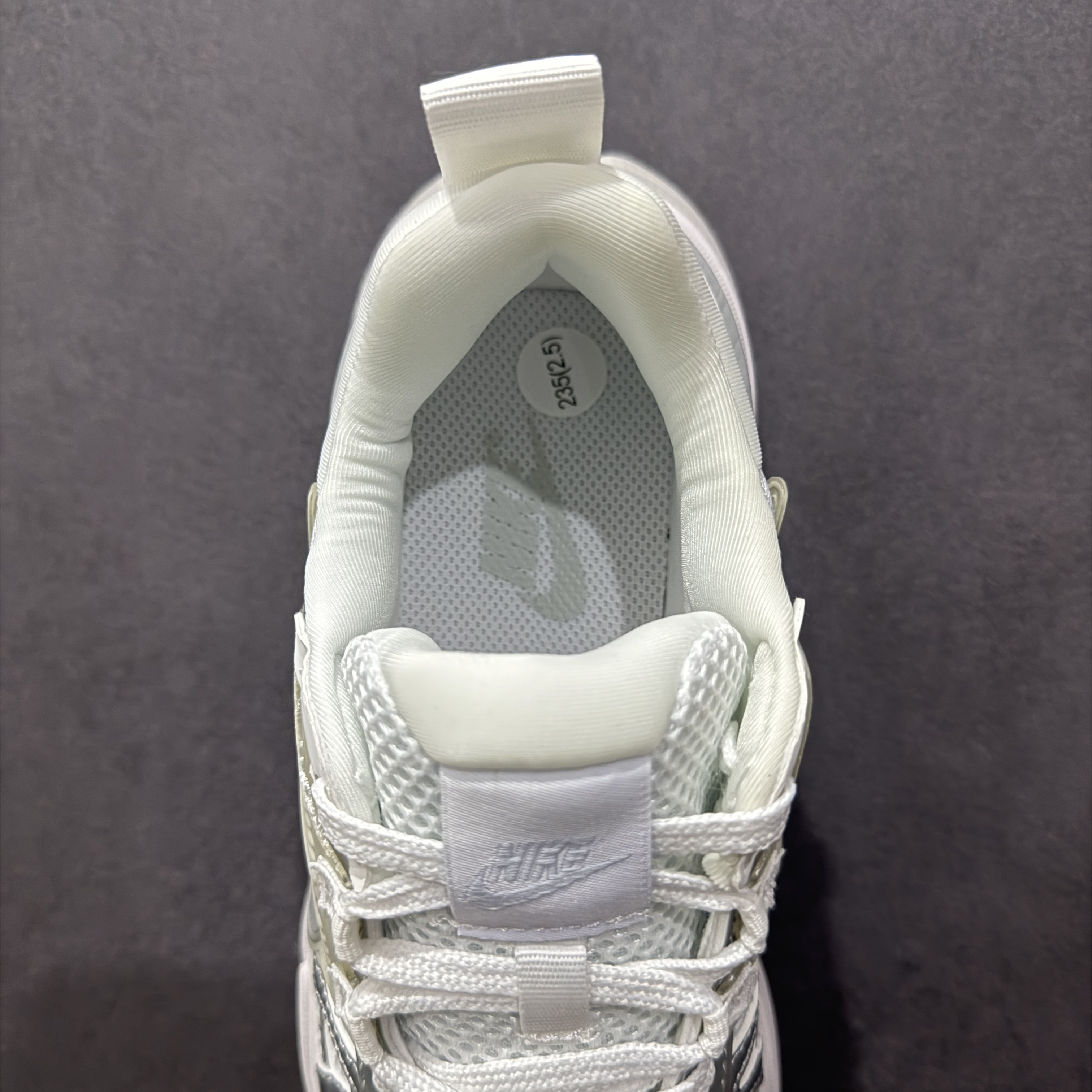 Nike V2K FD0736-104 2
