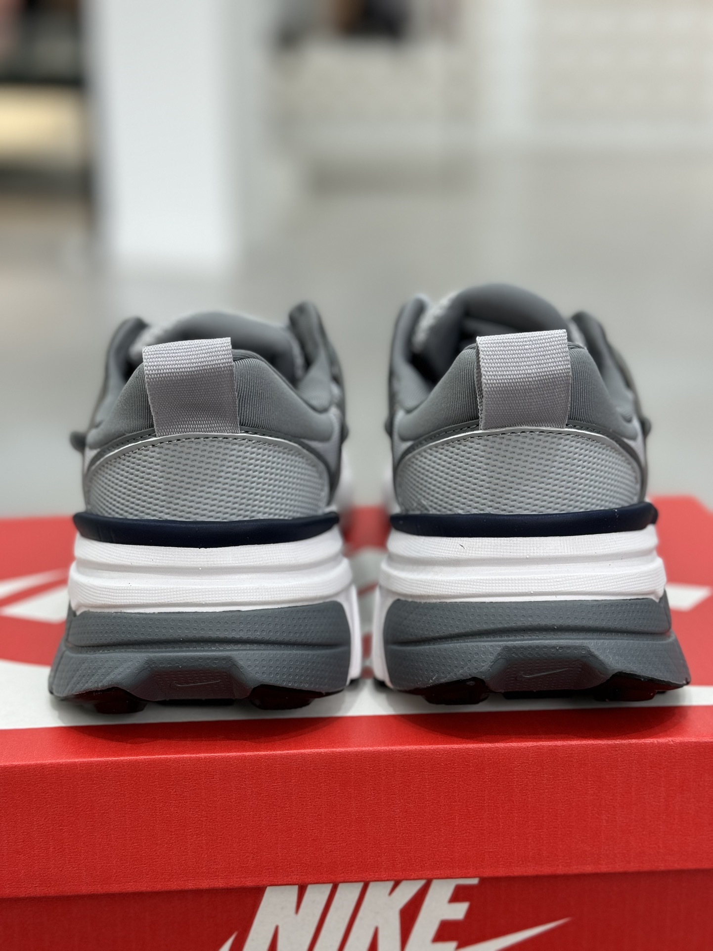 Nike V2K HJ4497-002 3