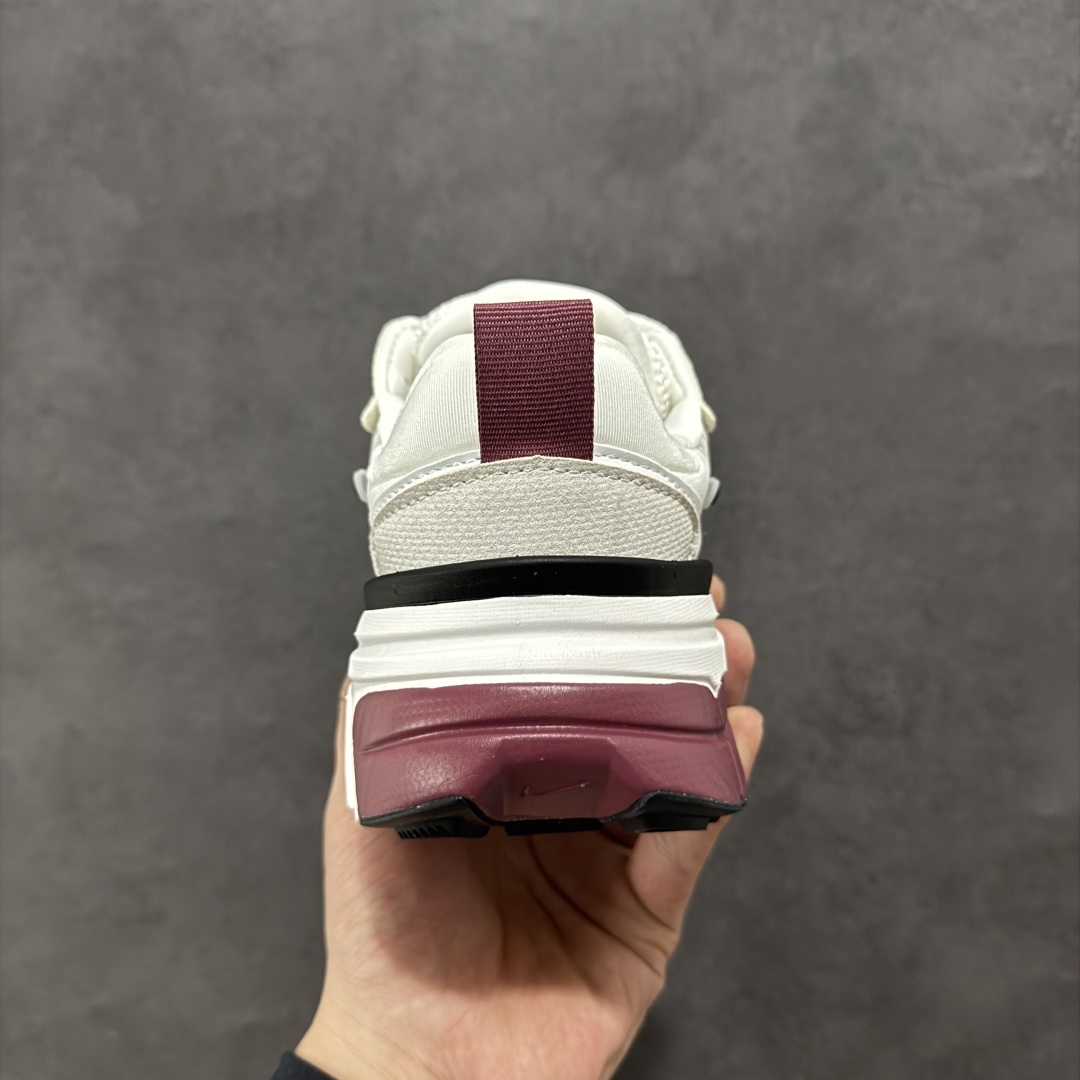 Nike V2K HQ3500-100 4