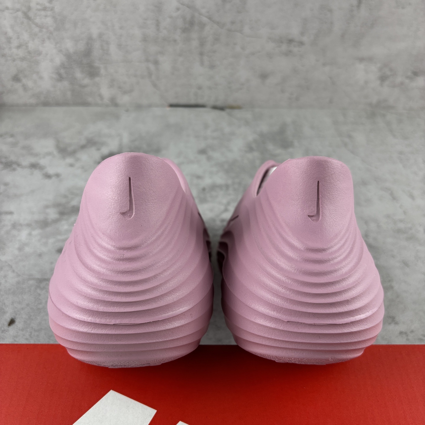Nike ReactX Rejuven8 HV5062-600 2