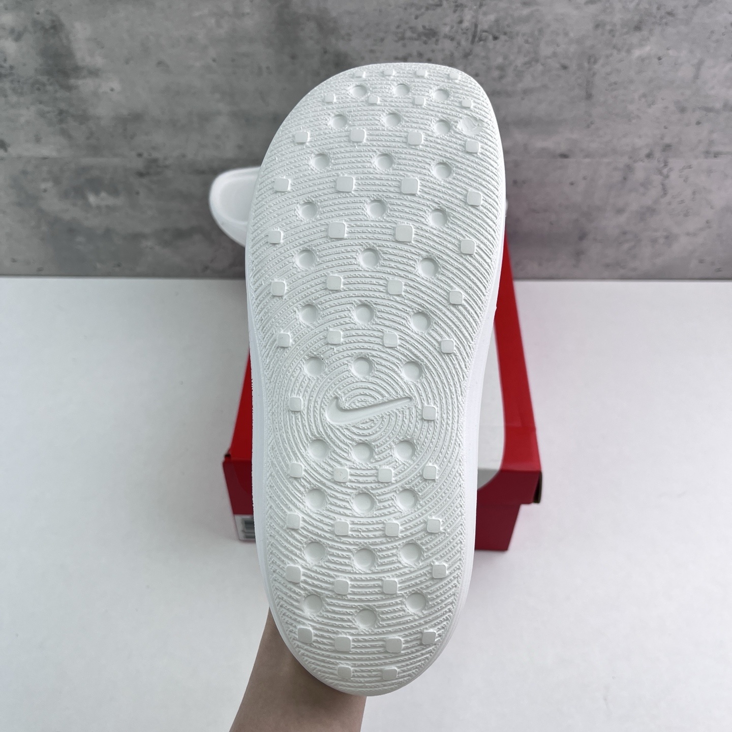 Nike ReactX Rejuven8 HV4479-100 manufacturer view 3