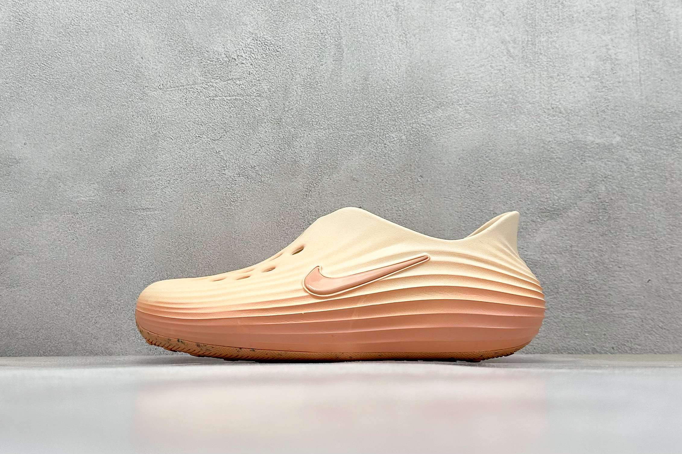 Nike ReactX Rejuven8 HV5060-310