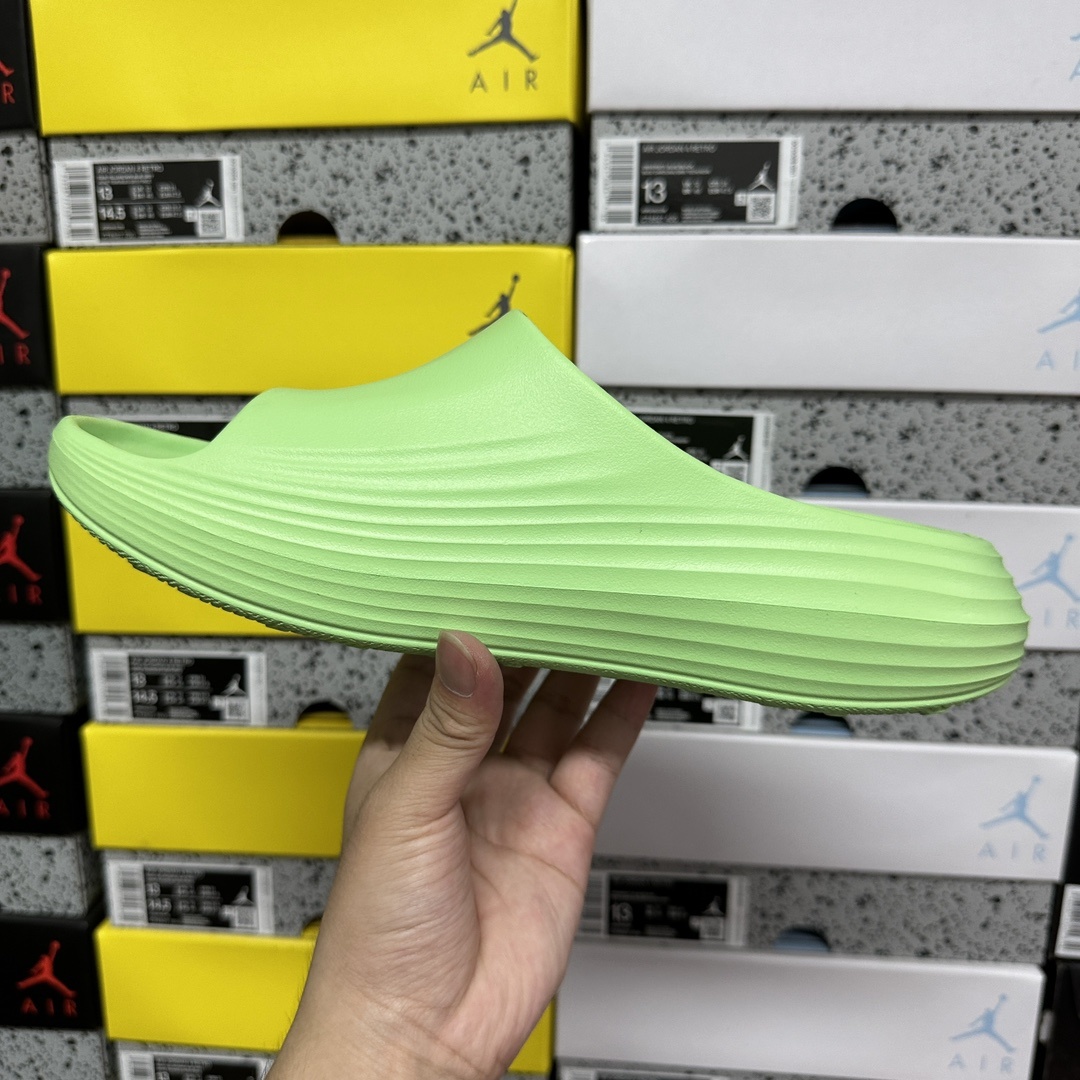 Nike ReactX Rejuven8 HV4479-700 2