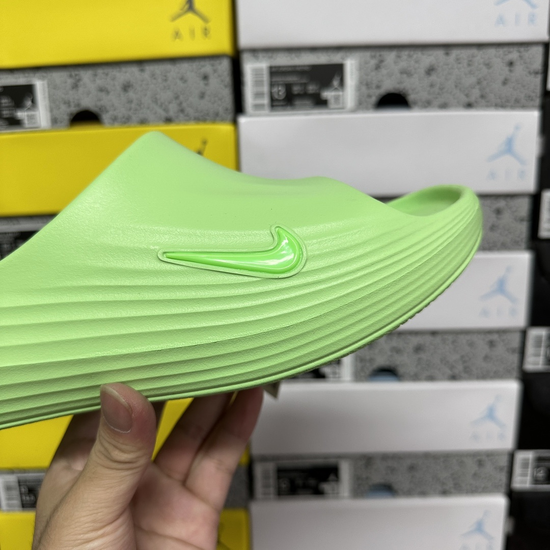 Nike ReactX Rejuven8 HV4479-700 3