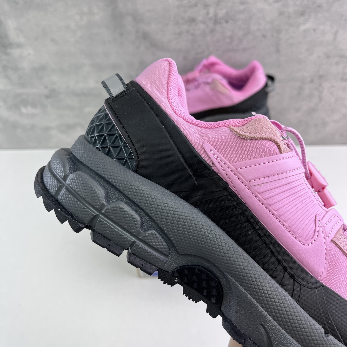 Nike Vomero Roam 5 Roam HQ2181-003 4