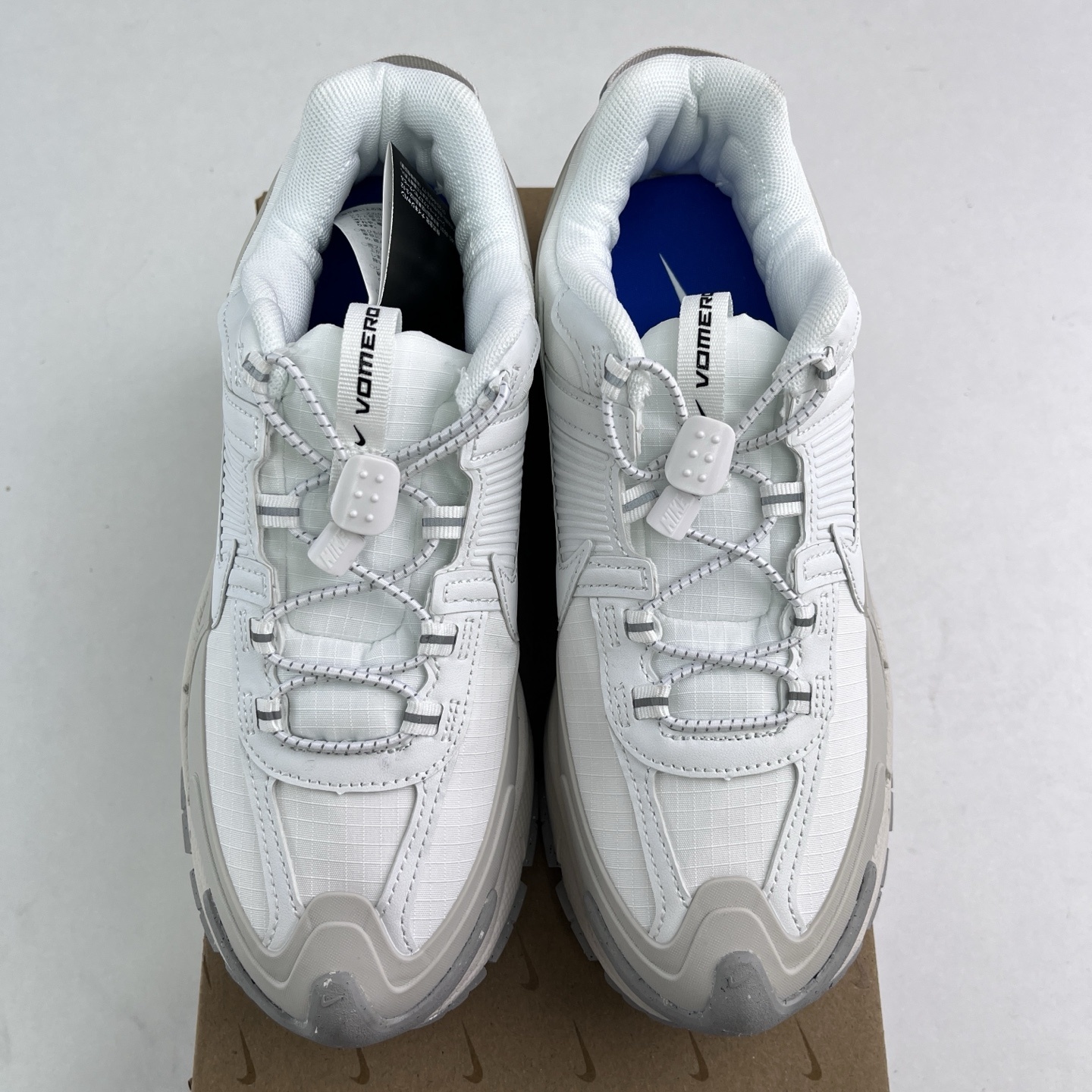 Nike Vomero Roam 5 Roam HV6410-100 manufacturer view 2