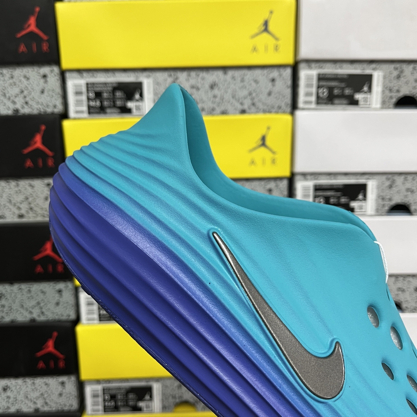 Nike ReactX Rejuven8 HV5060-301 4