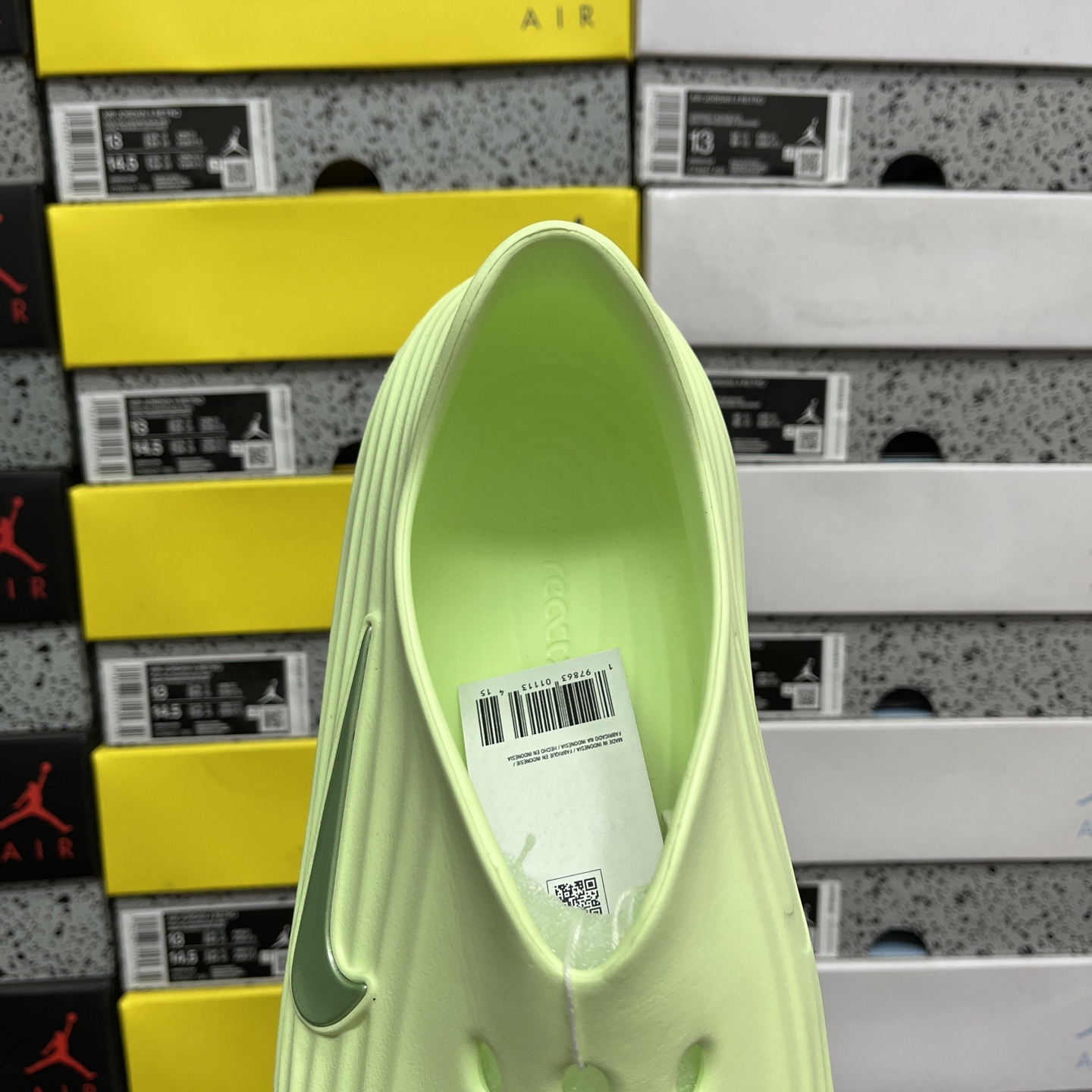 Nike ReactX Rejuven8 HV5062-700 3