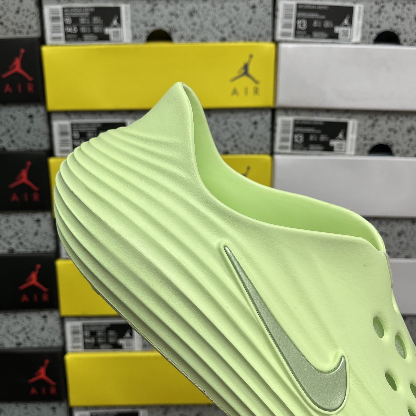 Nike ReactX Rejuven8 HV5062-700 4