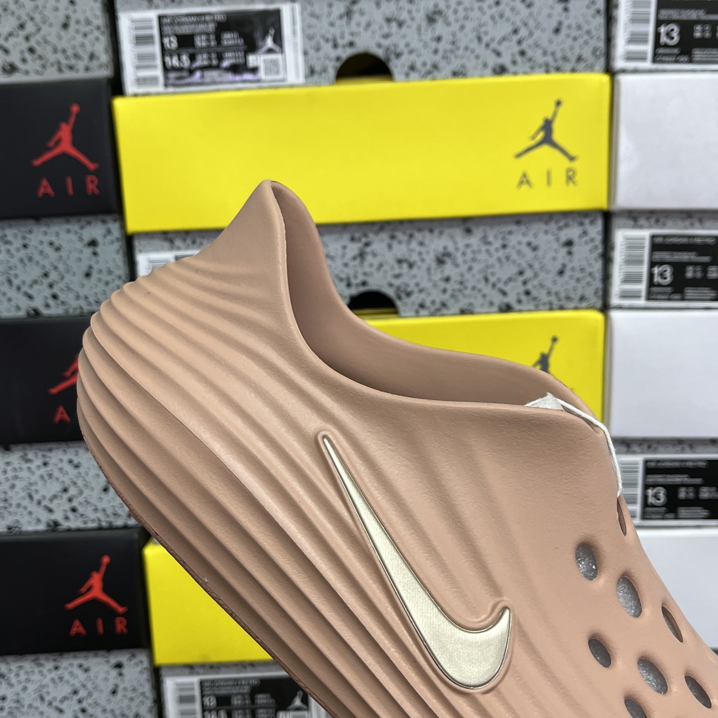 Nike ReactX Rejuven8 HV5060-602 4