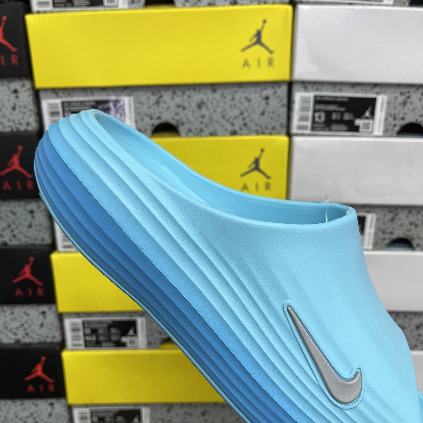 Nike ReactX Rejuven8 HV4479-400 4