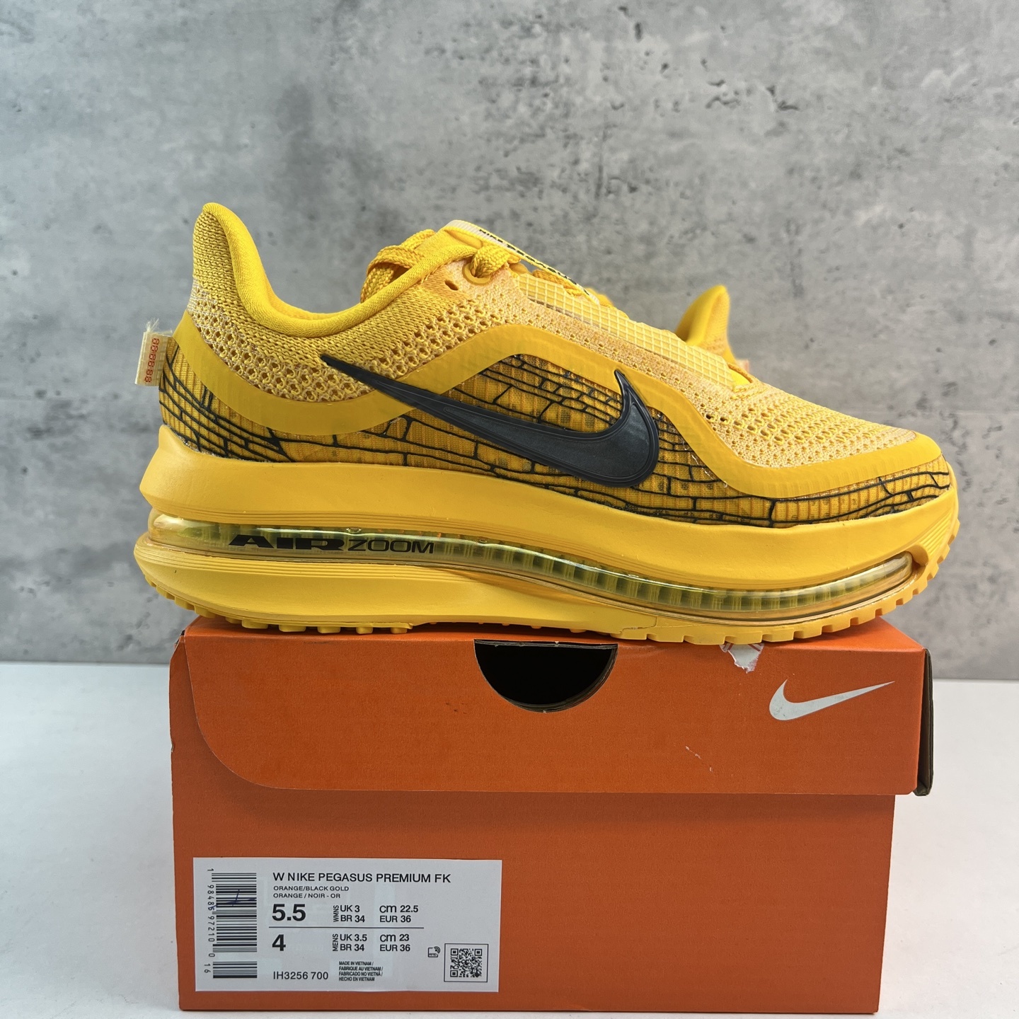 Nike Pegasus Premium Airscape IH3256-700 manufacturer view 1