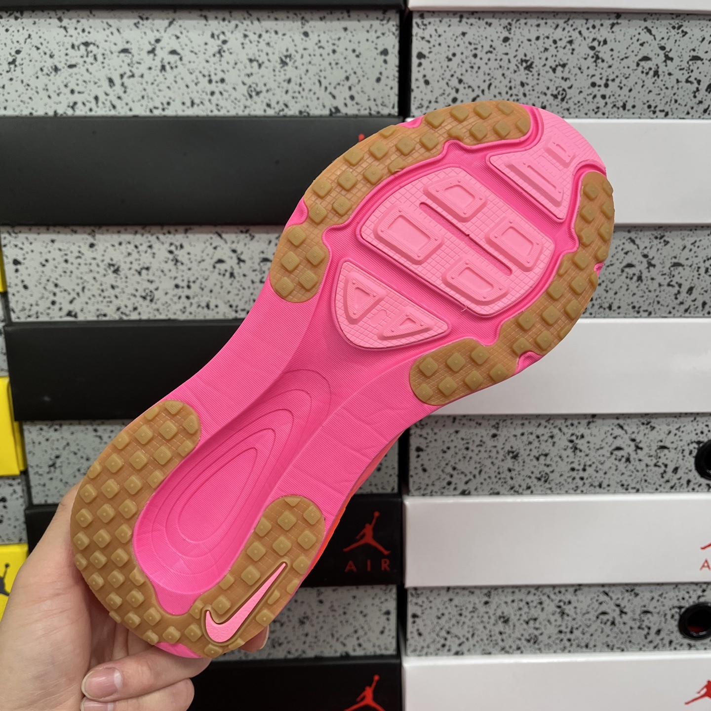 Nike Air Zoom Vomero 18 HM6804-602 2