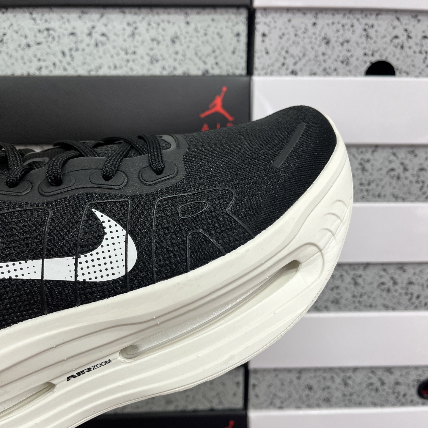 Nike Air Zoom Zoom Premium HQ2050-007 4