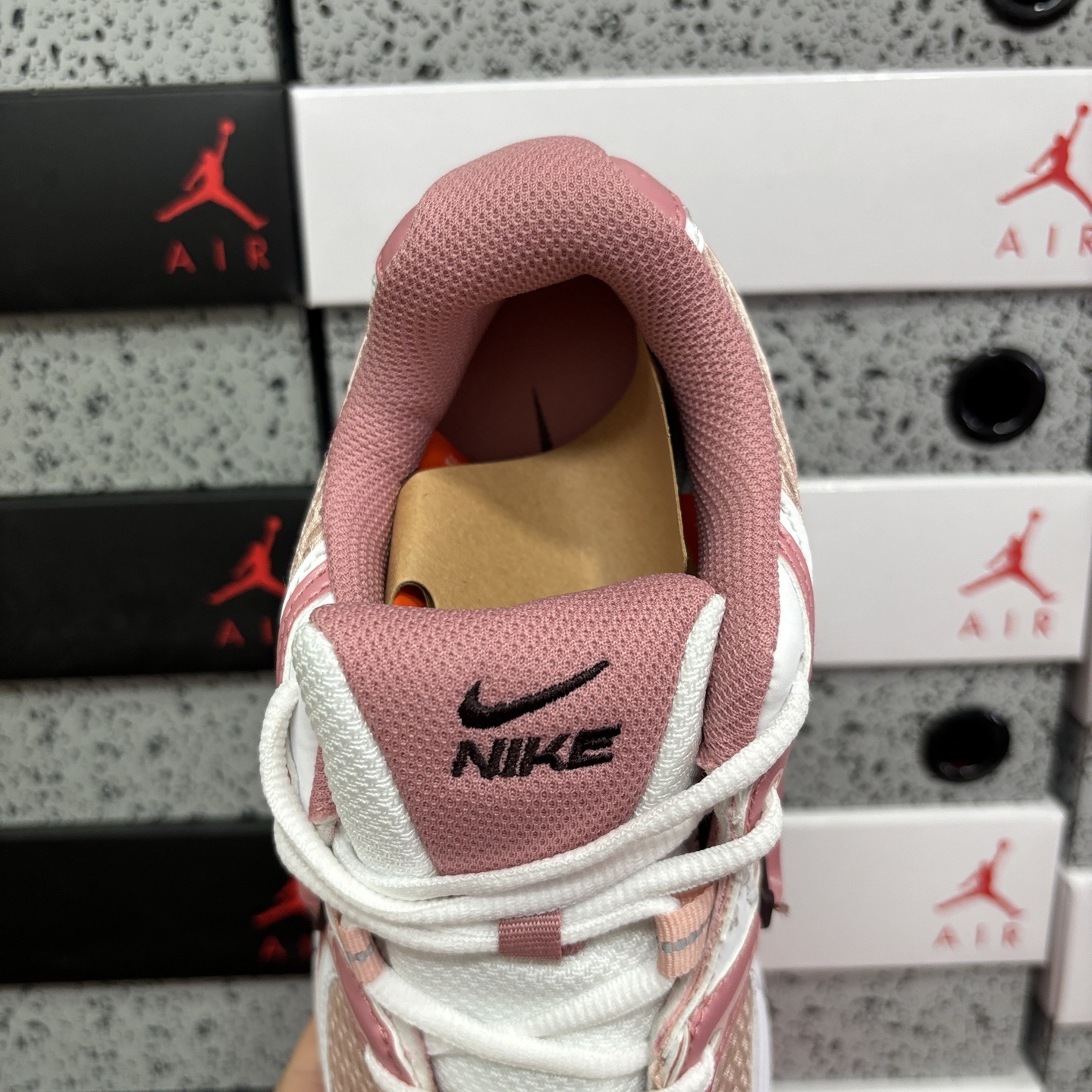 Nike V5 RNR IF2330-600 3