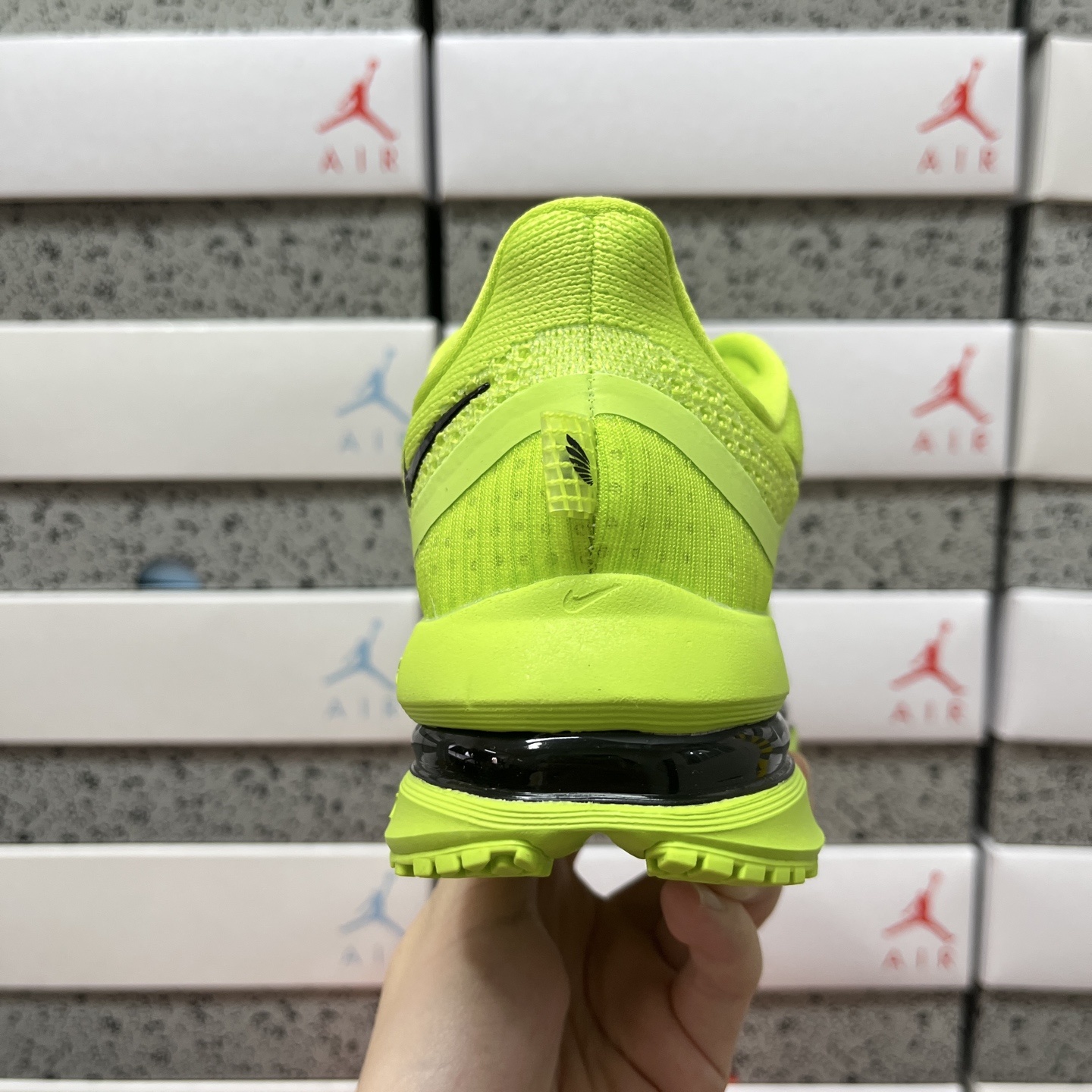 Nike Pegasus Premium Airscape HQ2592-700 manufacturer view 2