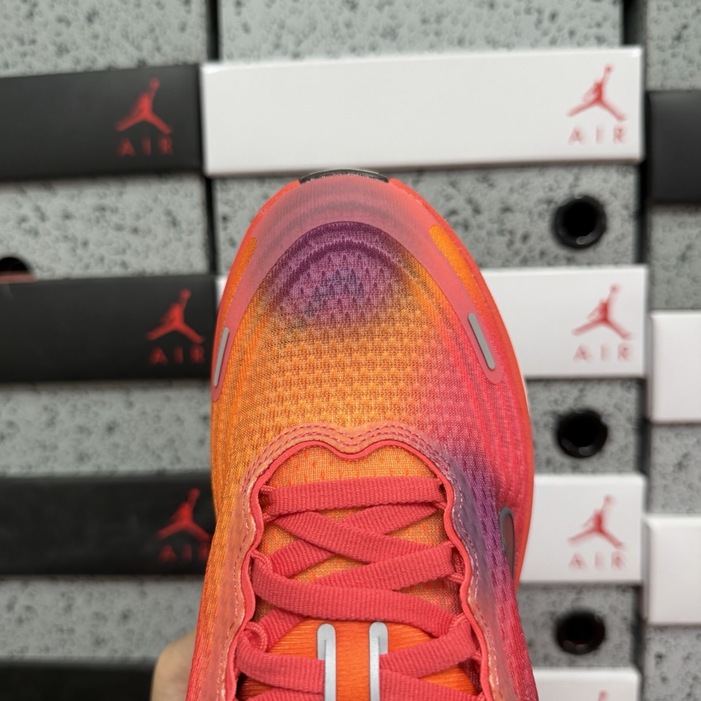 Nike Air Zoom Vomero Plus IH2091-800 4