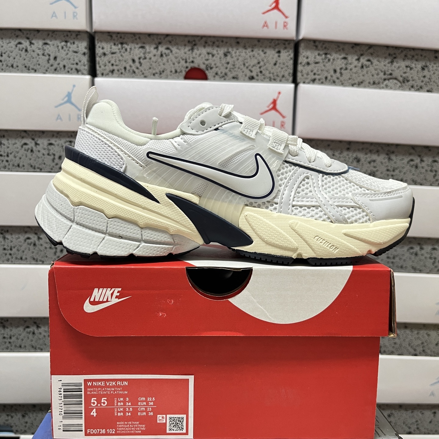 Nike FD0736-102