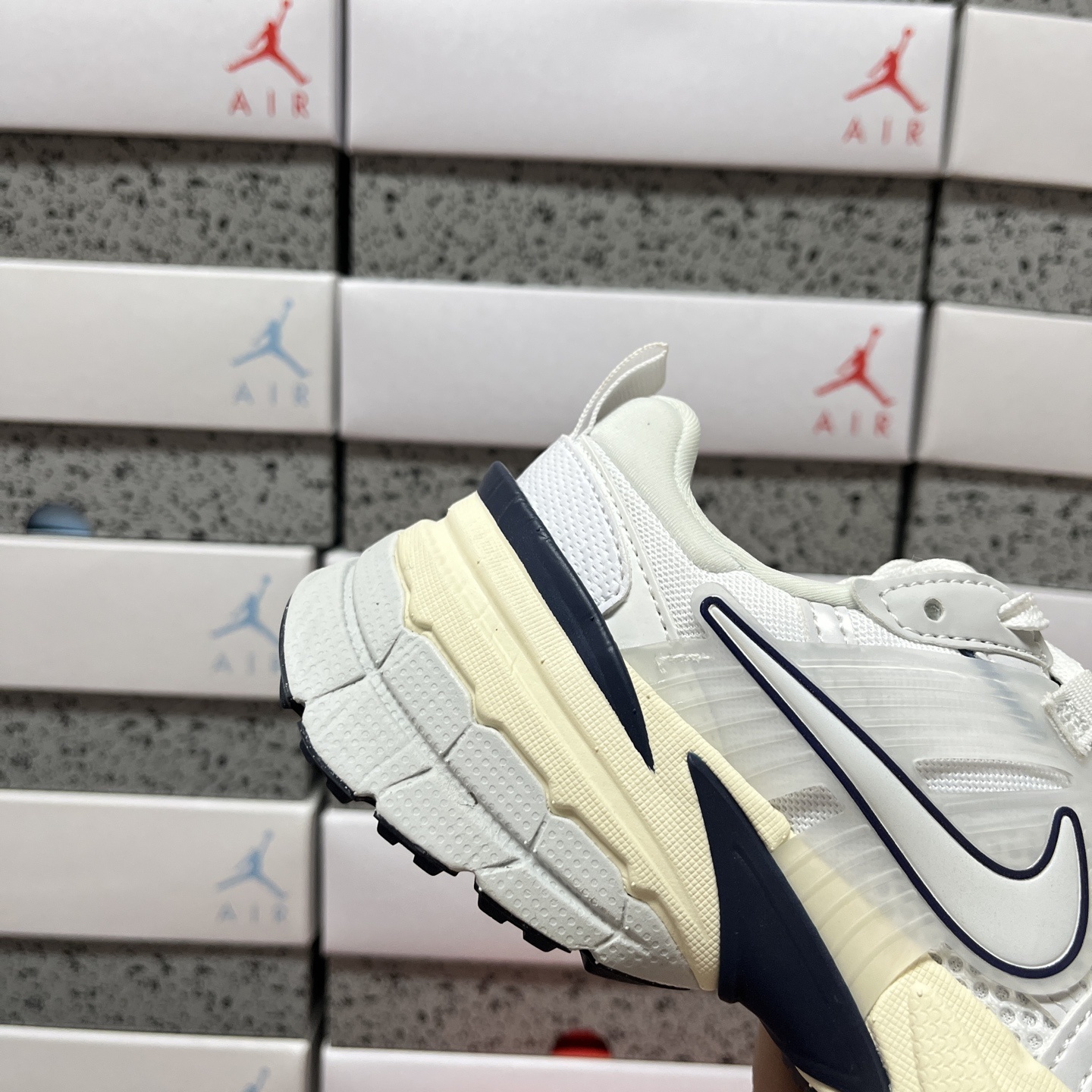 Nike FD0736-102 4