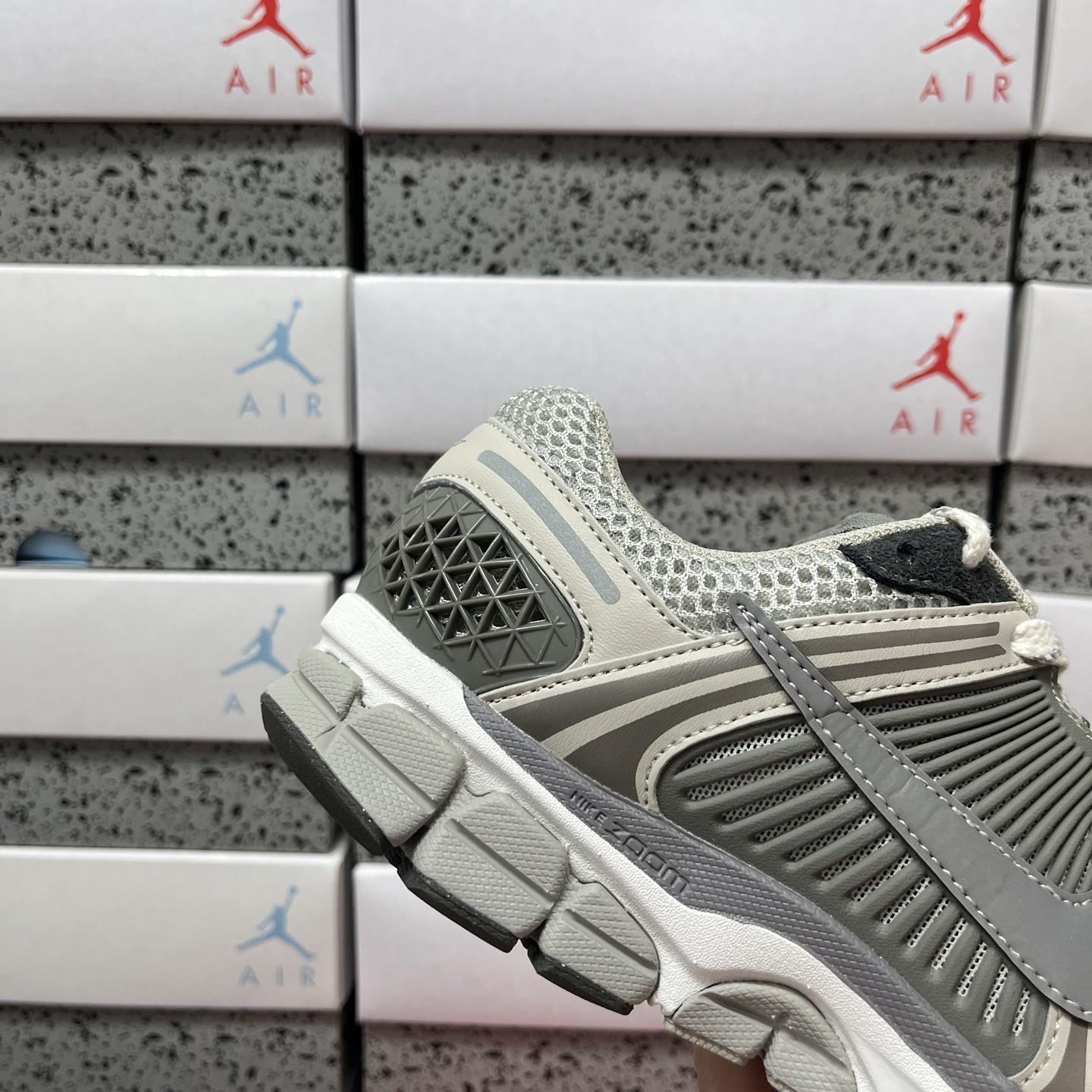 Nike Vomero5 FD0791-012 4