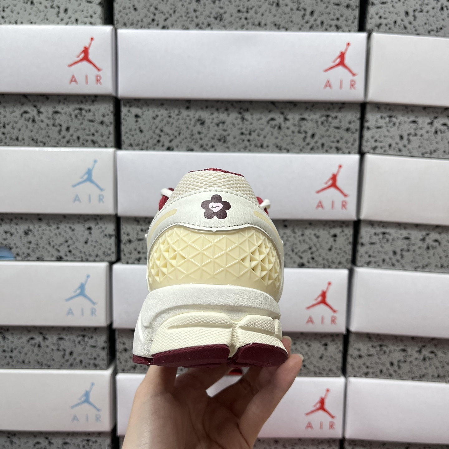 Nike Vomero5 HF0737-111 2