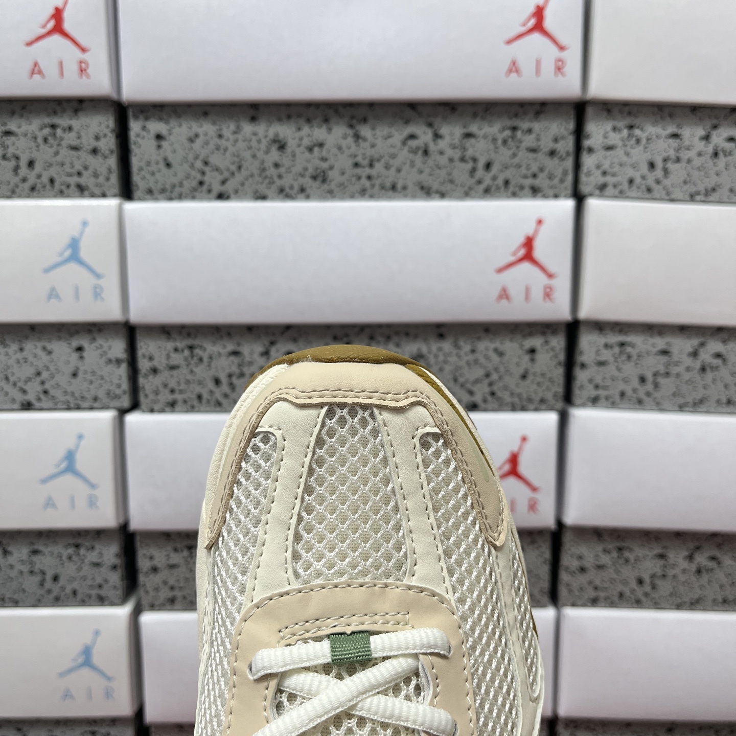 Nike Vomero5 FQ6868-181 3