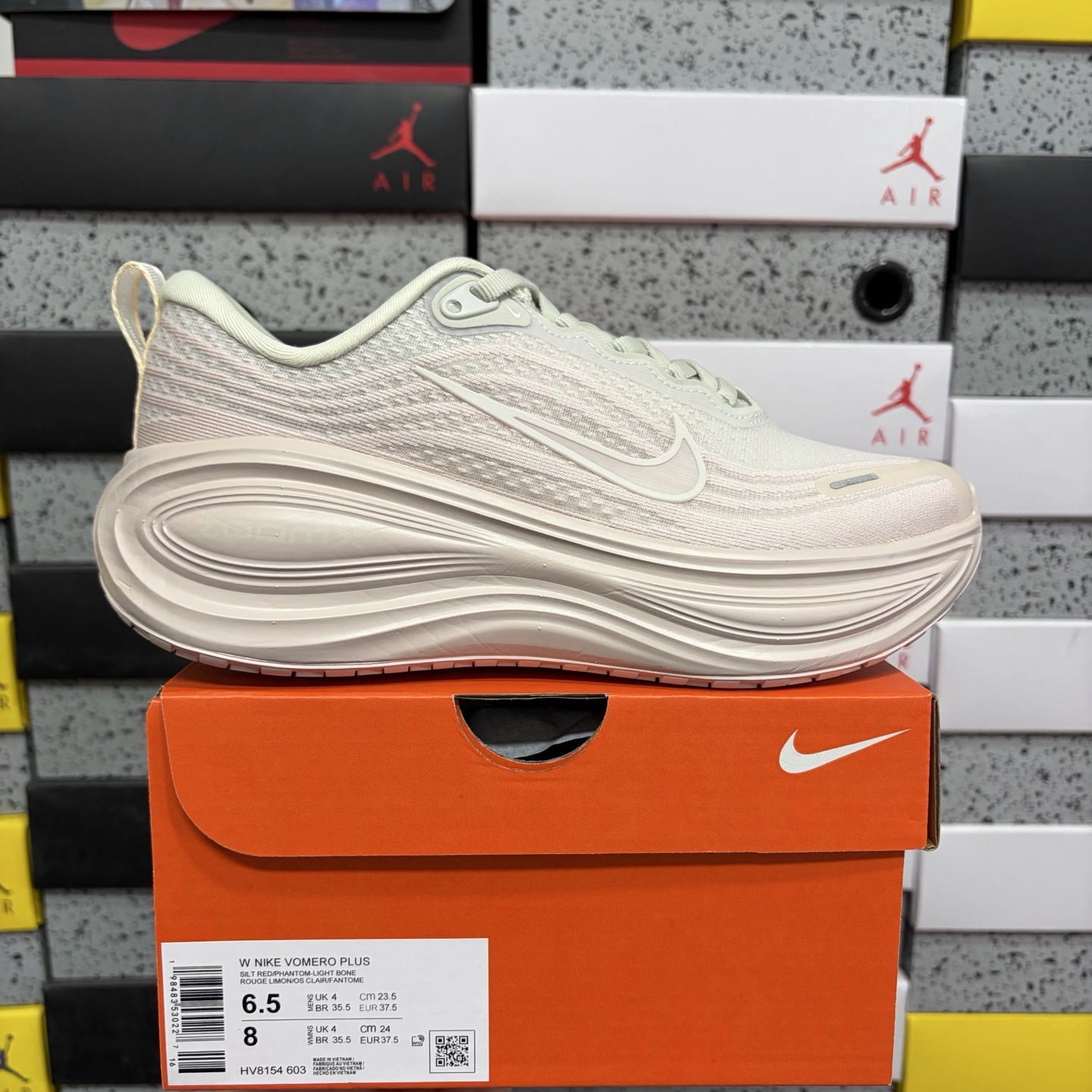 Nike Air Zoom Vomero 18 HV8154-603