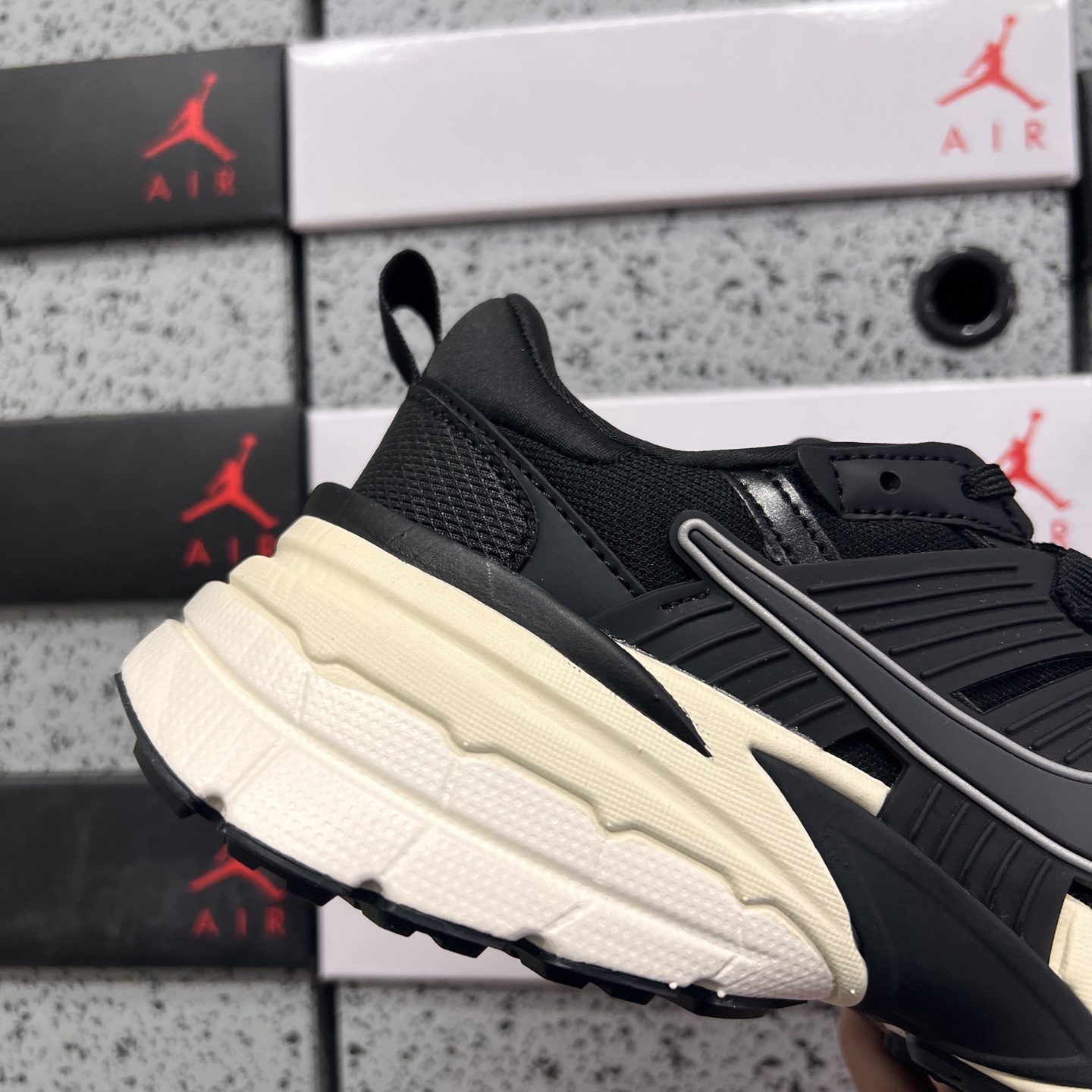 Nike FD0736-012 4