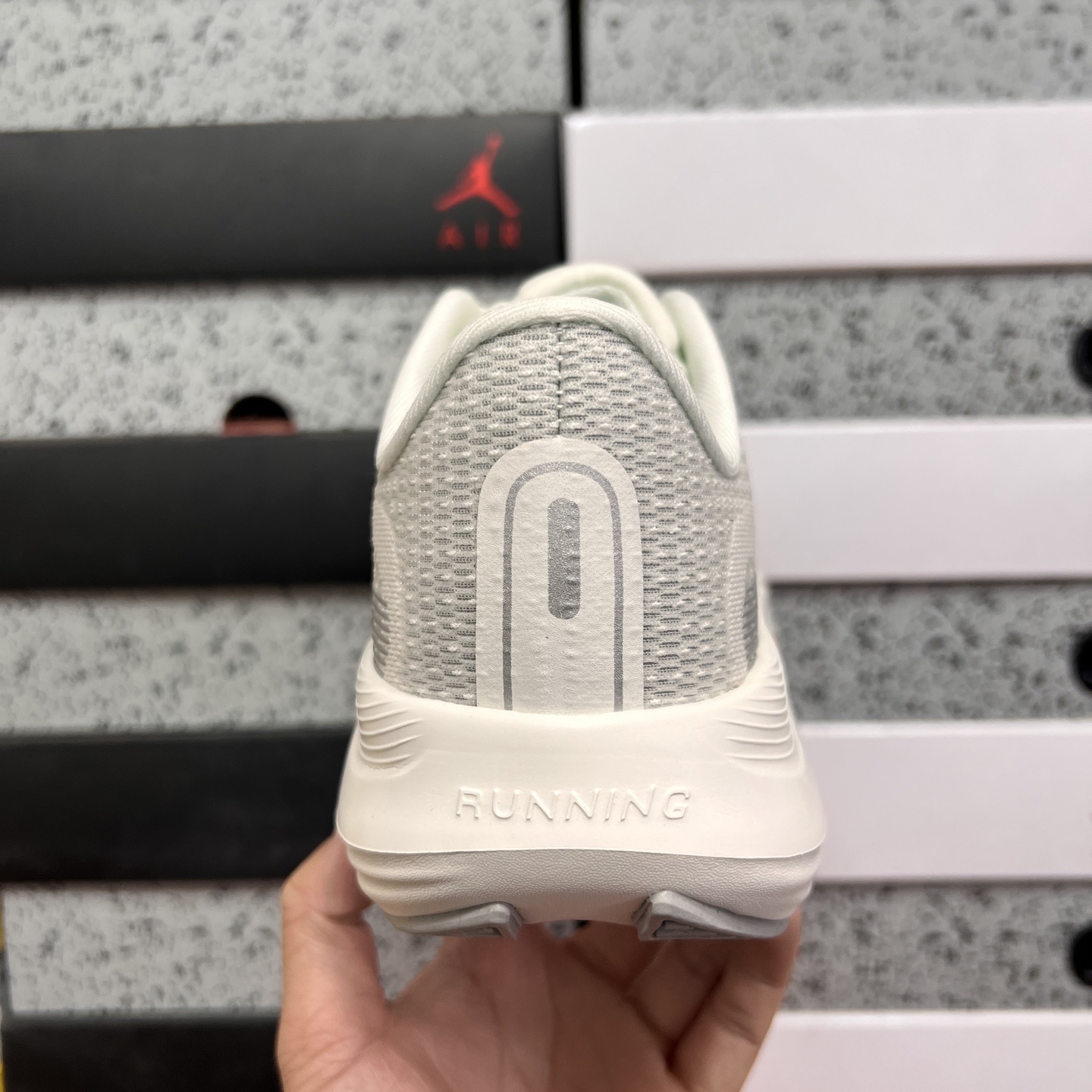 Nike JOURNEY RUN 2 FN0228-217 2