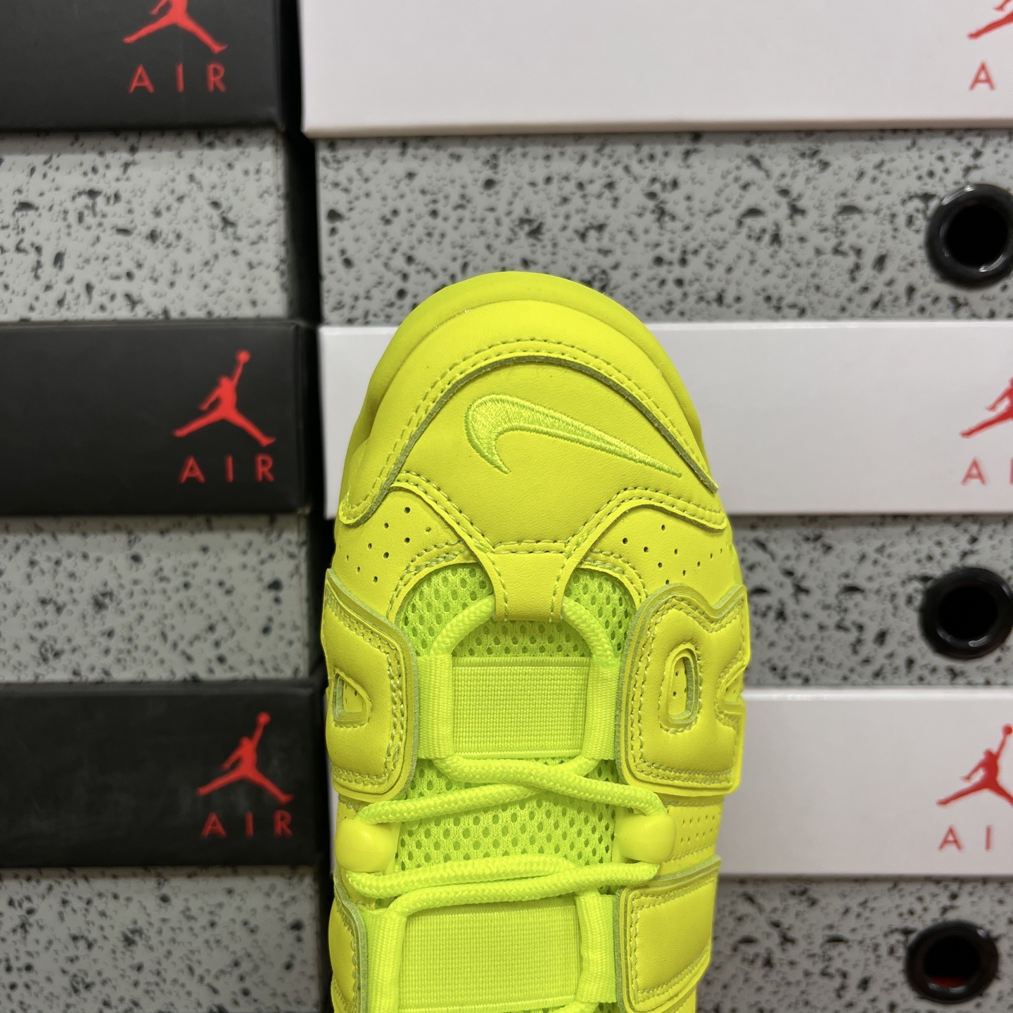 Nike AIR MORE UPTEMPO '96 2DX1790-700 3
