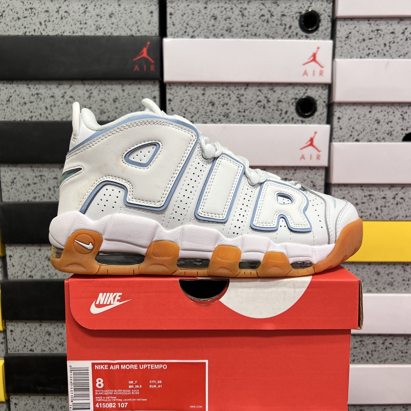 Nike AIR MORE UPTEMPO '96 415082-107