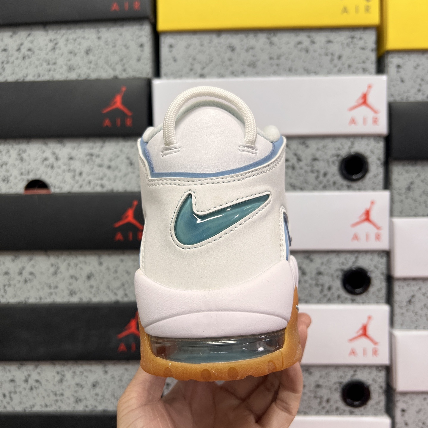 Nike AIR MORE UPTEMPO '96 415082-107 2