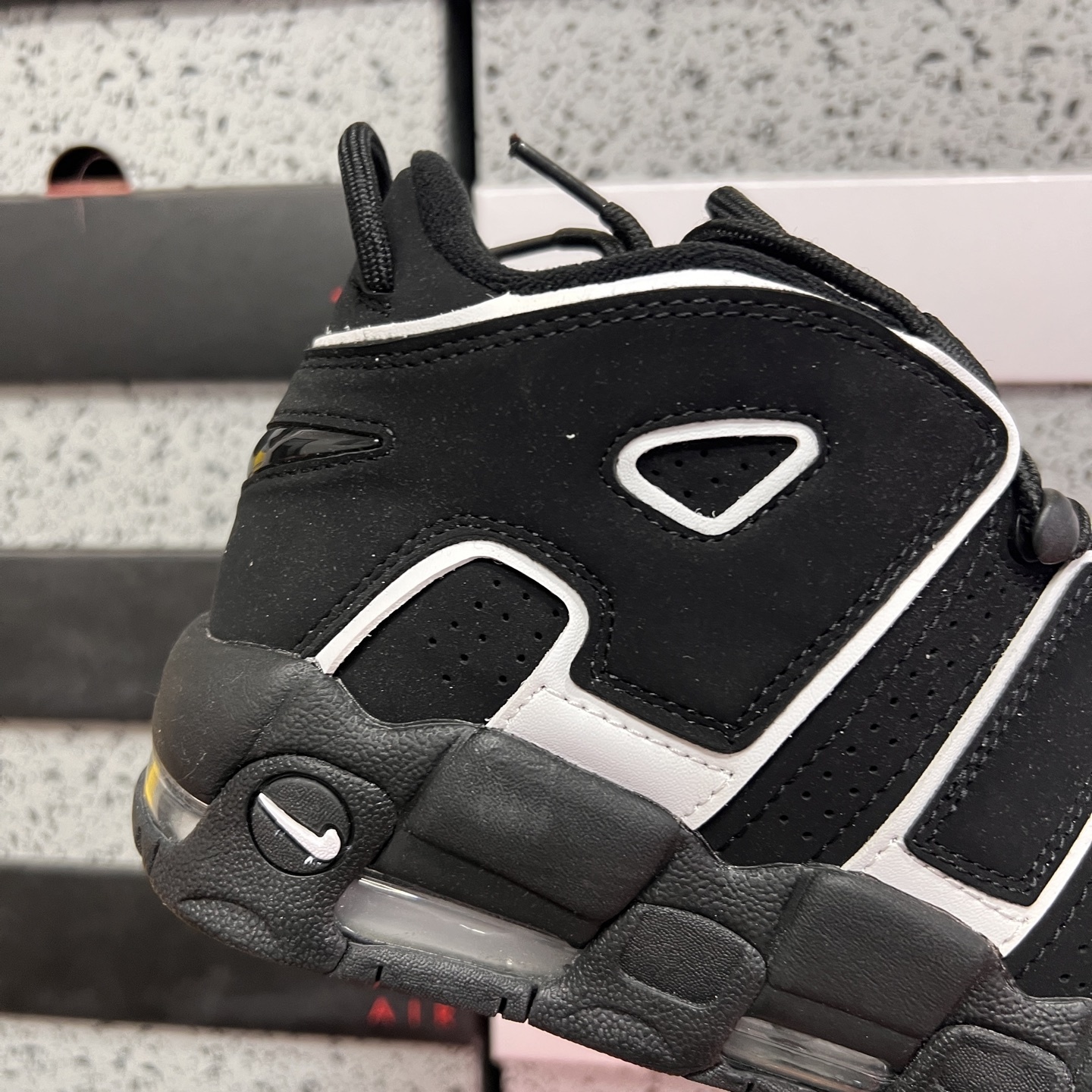 Nike AIR MORE UPTEMPO '96 FV2291-001 4