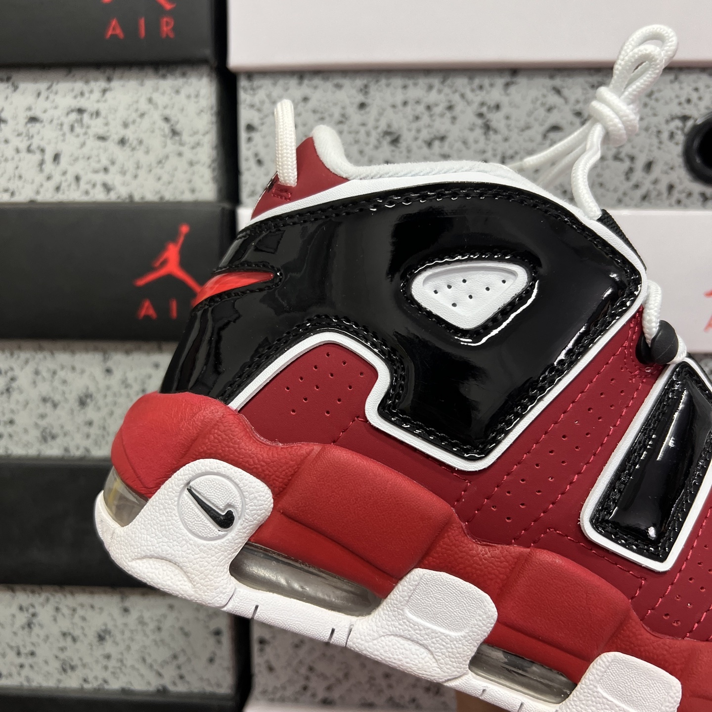Nike AIR MORE UPTEMPO '96 921948-600 4