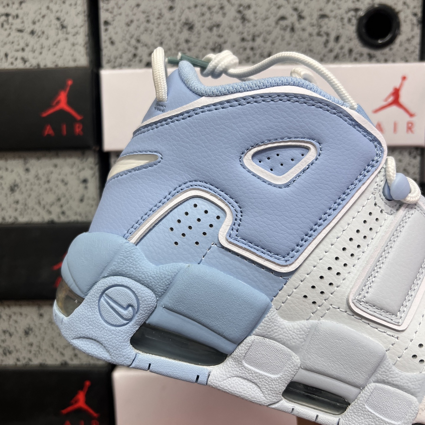 Nike AIR MORE UPTEMPO '96 DJ5159-400 4