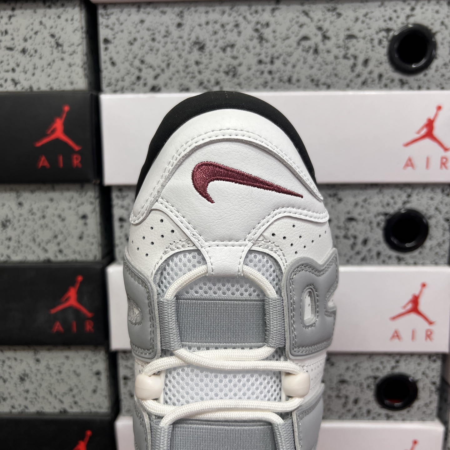 Nike AIR MORE UPTEMPO '96 DV1137-100 3