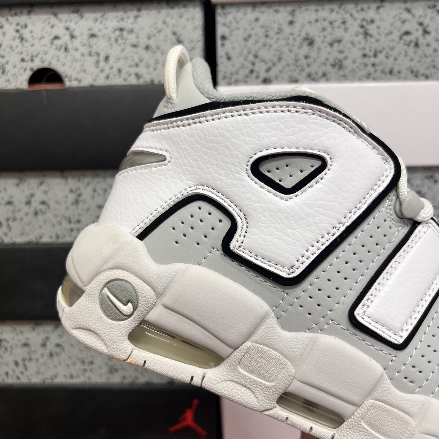 Nike AIR MORE UPTEMPO '96 FB3021-001 4