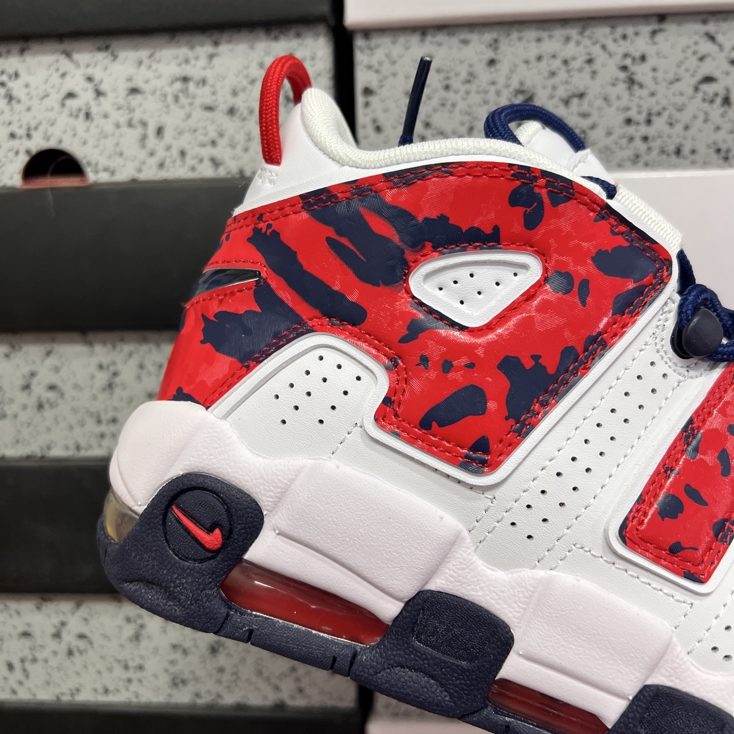 Nike AIR MORE UPTEMPO '96 CZ7885-100 4