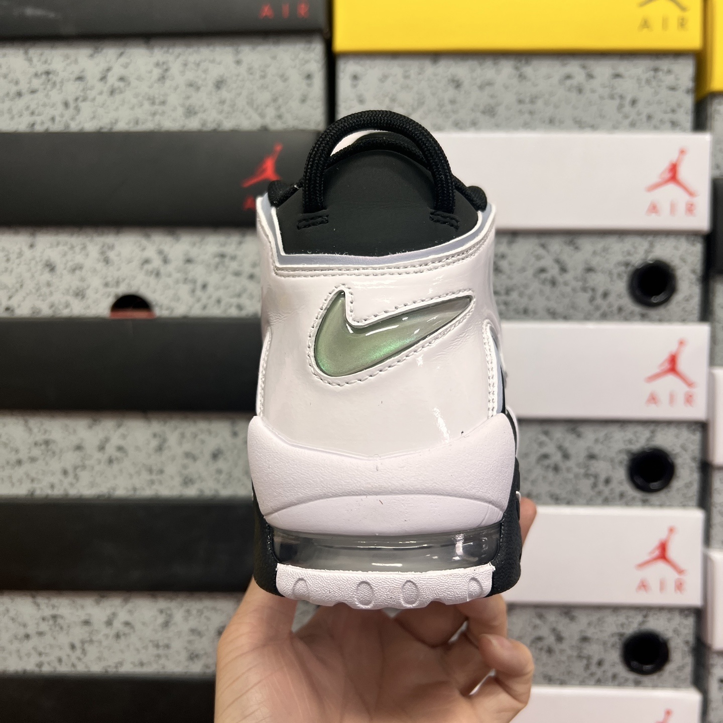 Nike AIR MORE UPTEMPO '96 2DV0819-001 2