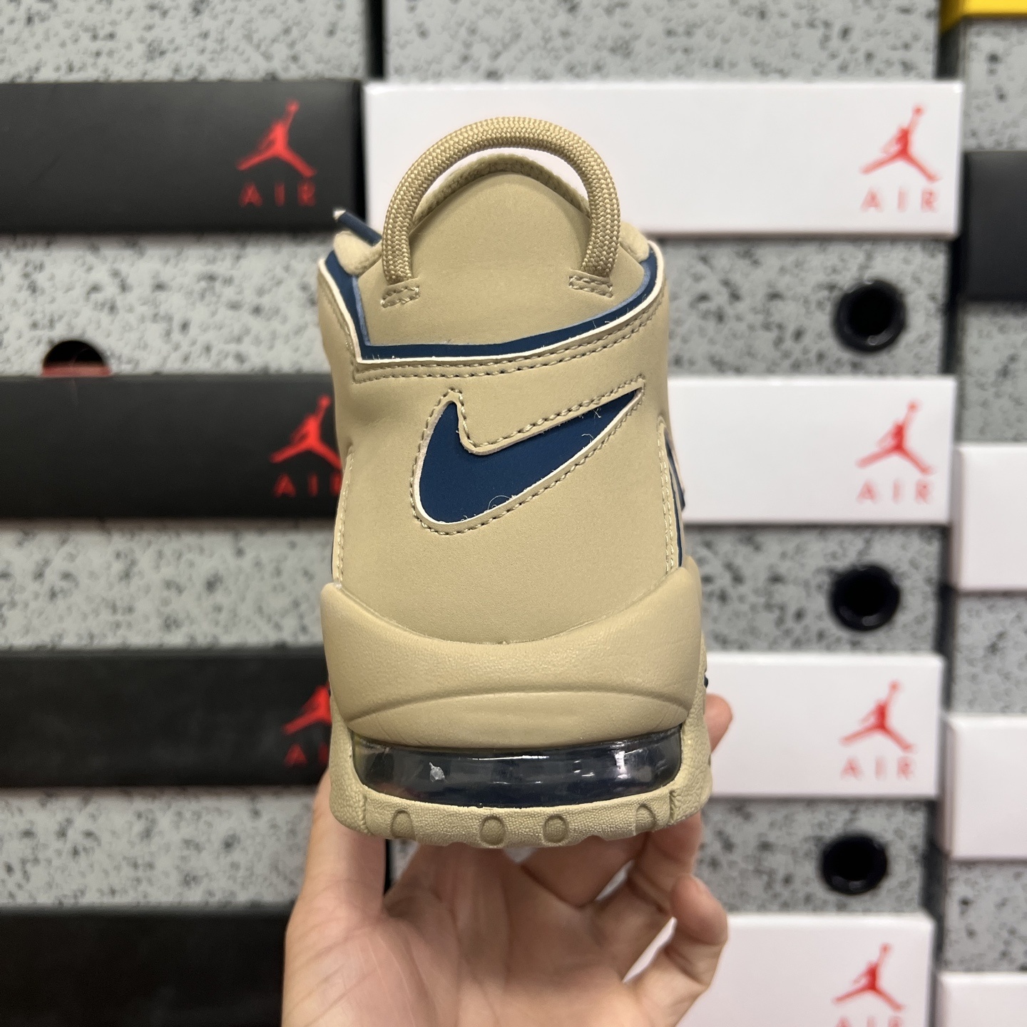 Nike AIR MORE UPTEMPO '96 DV6993-200 2