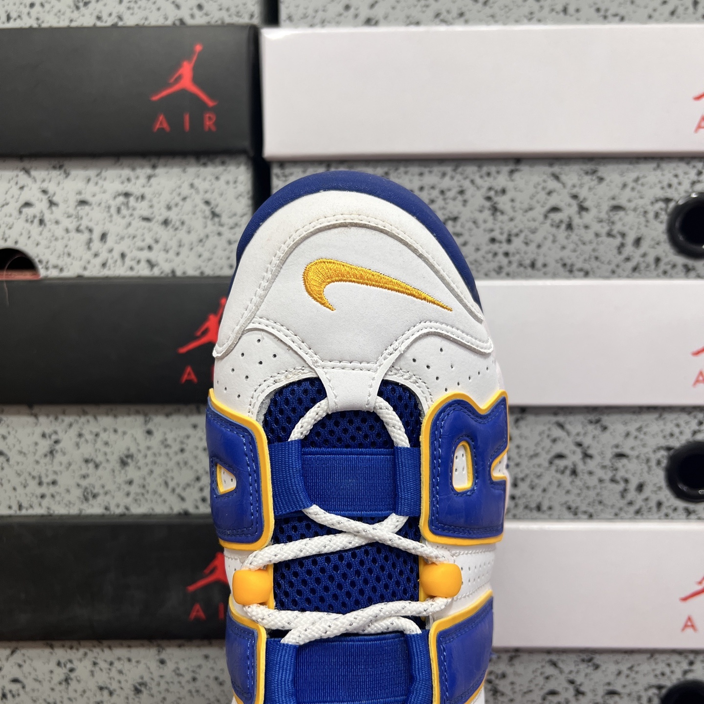 Nike AIR MORE UPTEMPO '96 DZ2759-141 3